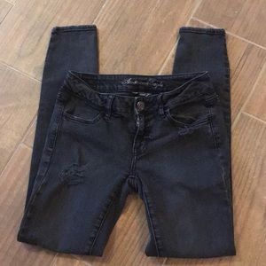 Distressed Jeggings 4